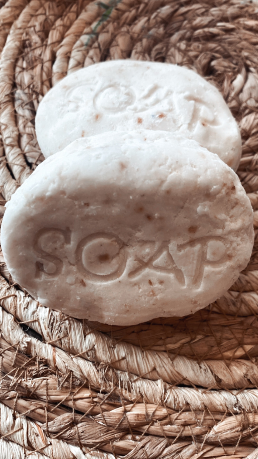 Curls & kindness-milde shampoobar met havermoutpoeder