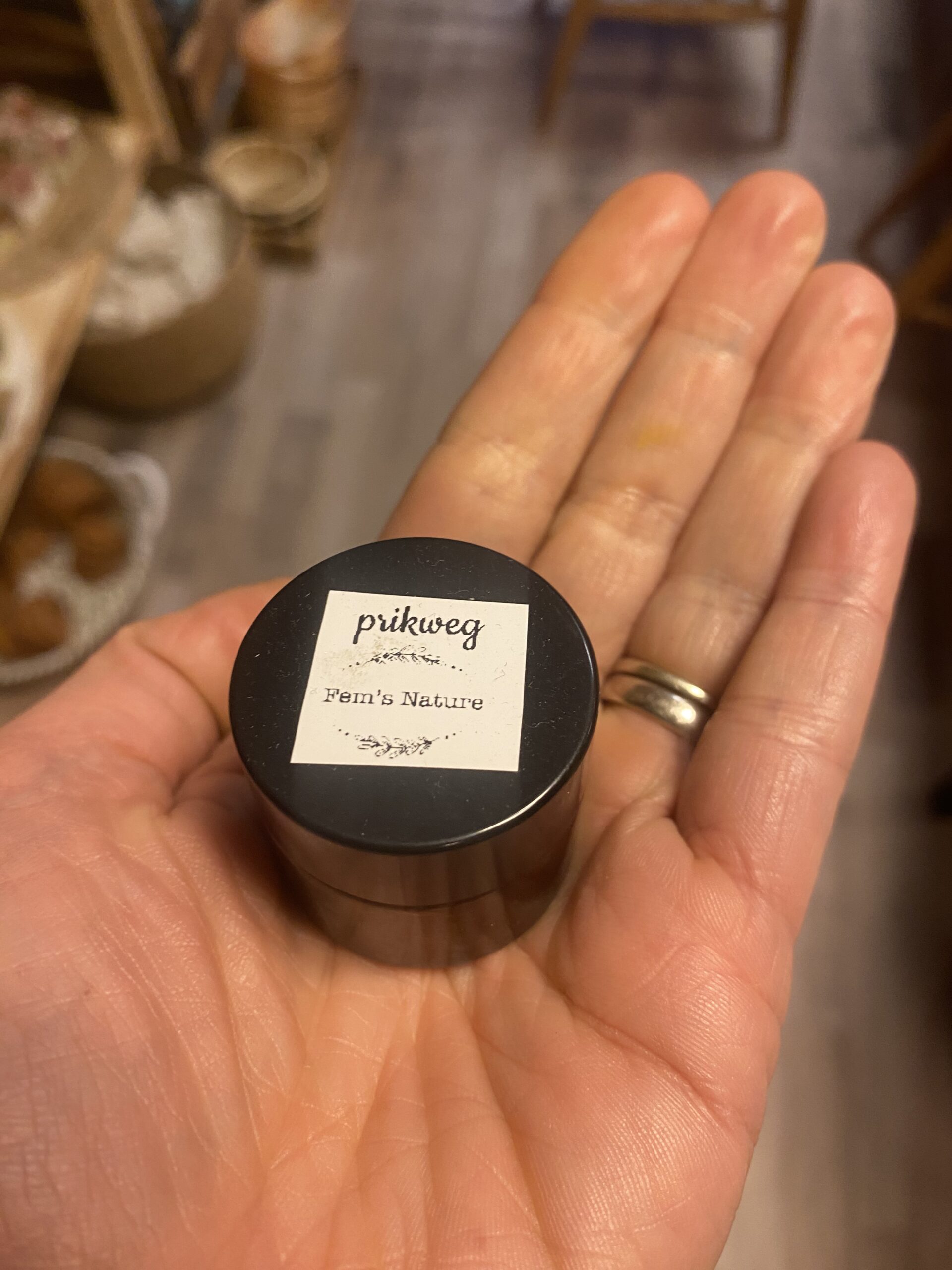 Prikweg zalf- natuurlijke verlichting bij insectenbeten