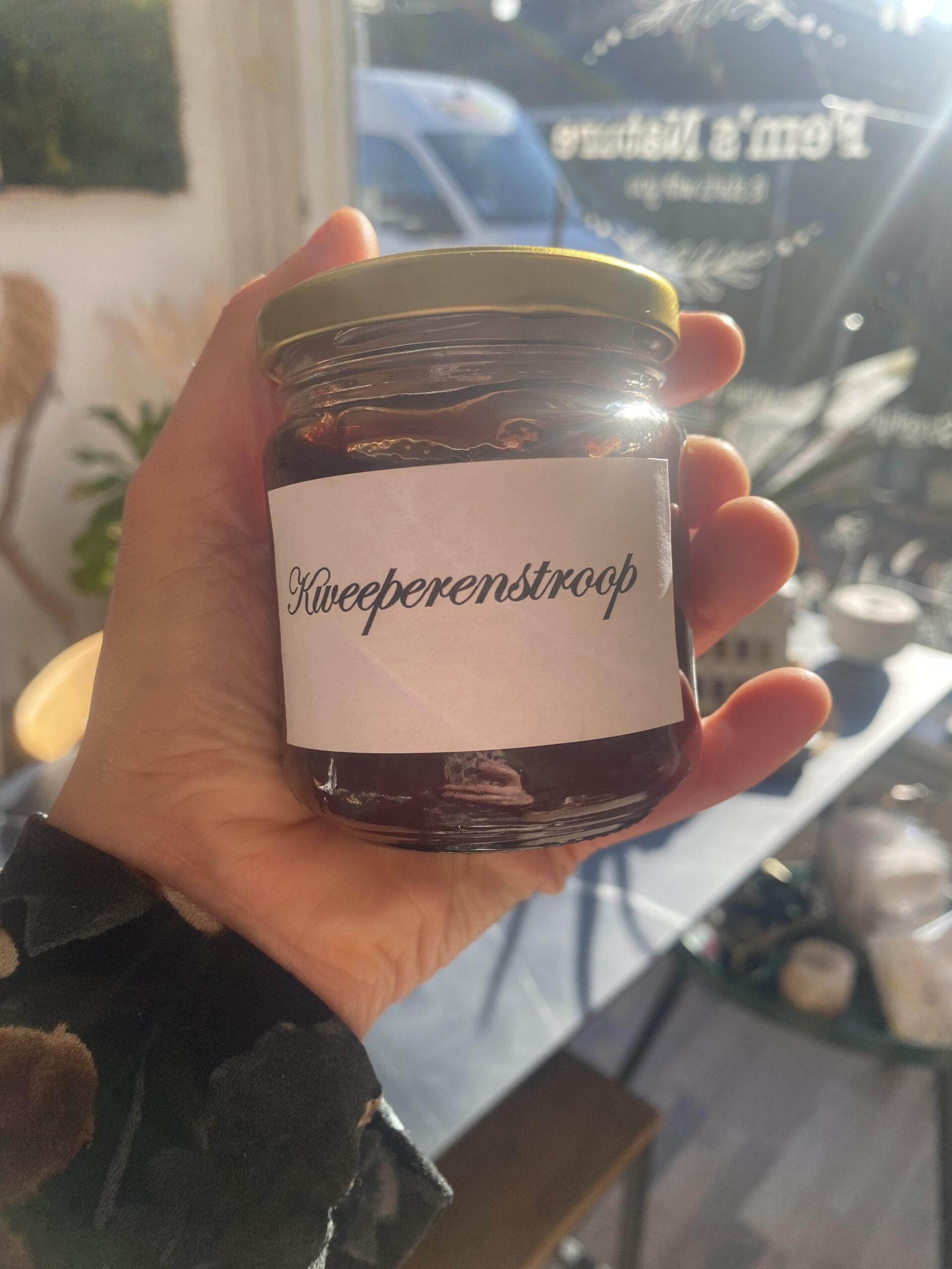 Kweeperenstroop